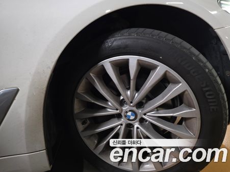 BMW 5 Series 2022, фото 5