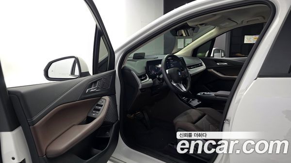 BMW 2 Series 2025, фото 13