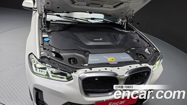 BMW iX3 2022, фото 6