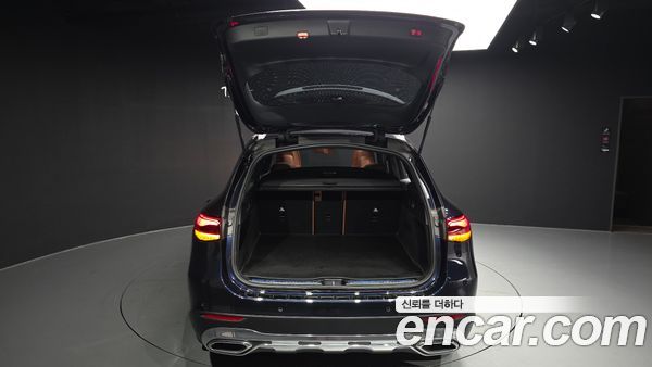 Mercedes-Benz GLC 2023, фото 20