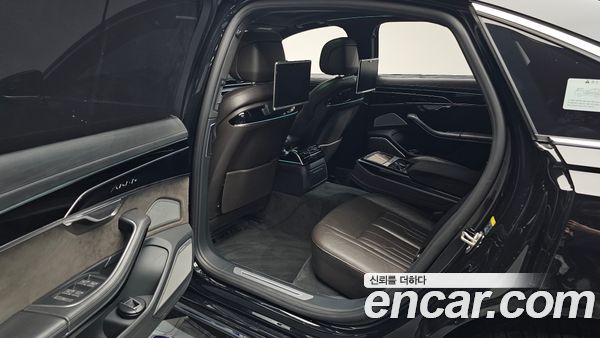 Audi A8 2020, фото 15