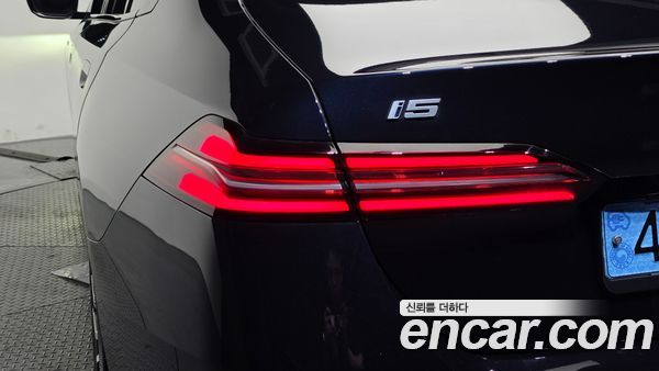 BMW i5 2024, фото 8