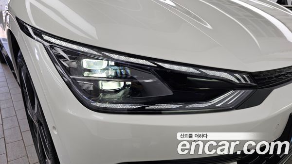 Kia EV6 2023, фото 8