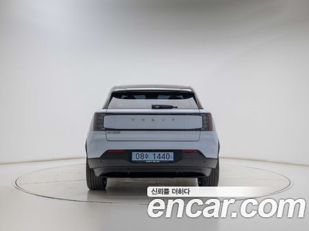 Volvo EX30 2026, фото 5