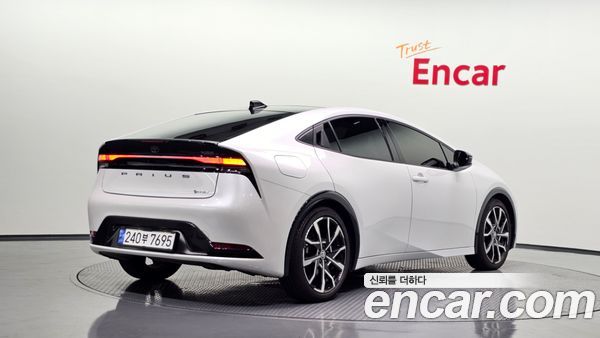 Toyota Prius 2024