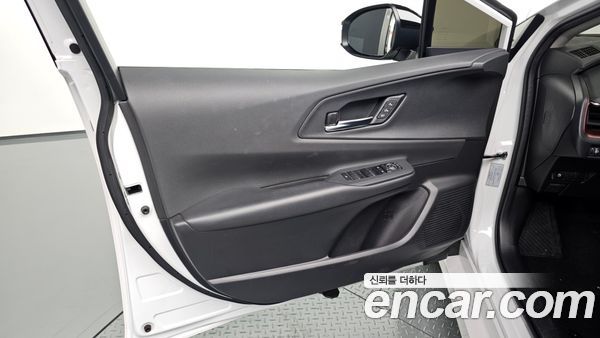 Toyota Prius 2024, фото 13