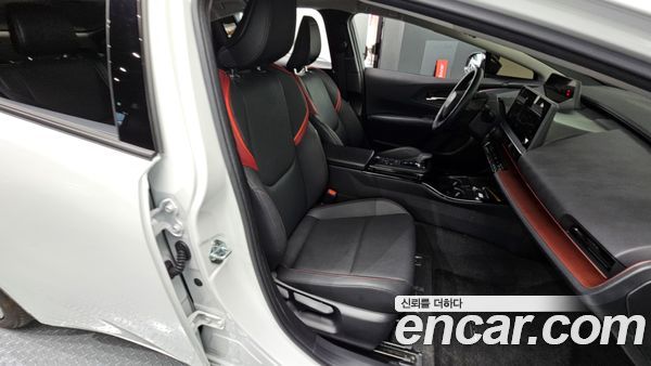 Toyota Prius 2024, фото 15