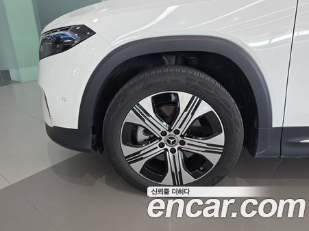 Mercedes-Benz EQB 2025, фото 5