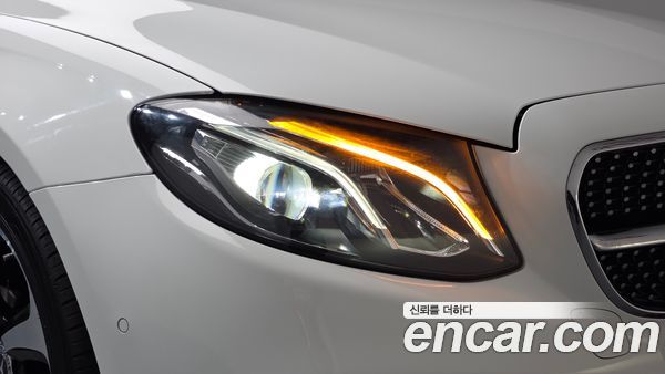 Mercedes-Benz E-Class 2020, фото 7