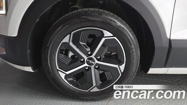 Kia Niro 2024, фото 5