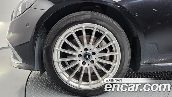 Mercedes-Benz E-Class 2021, фото 5