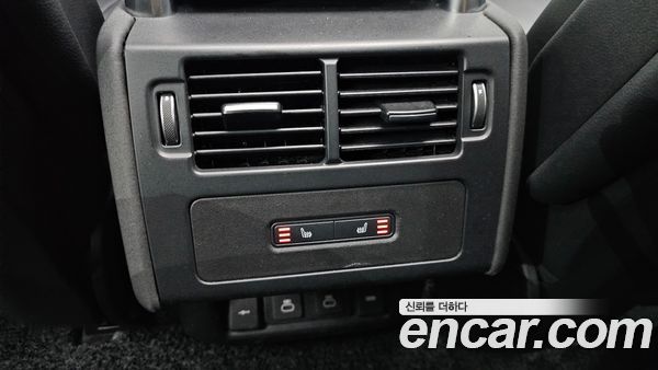 Land Rover Discovery 2022, фото 30