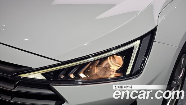 Hyundai Elantra 2020, фото 8