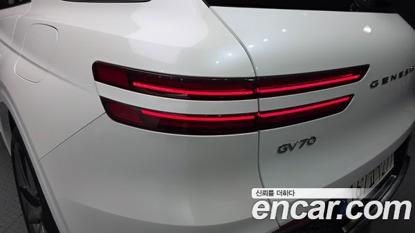 Genesis GV70 2023, фото 9