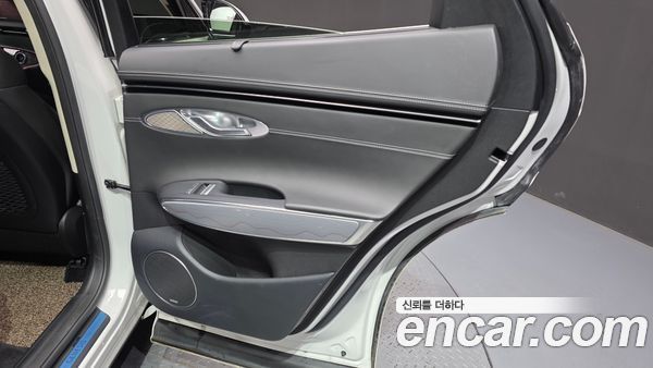 Genesis GV70 2023, фото 15
