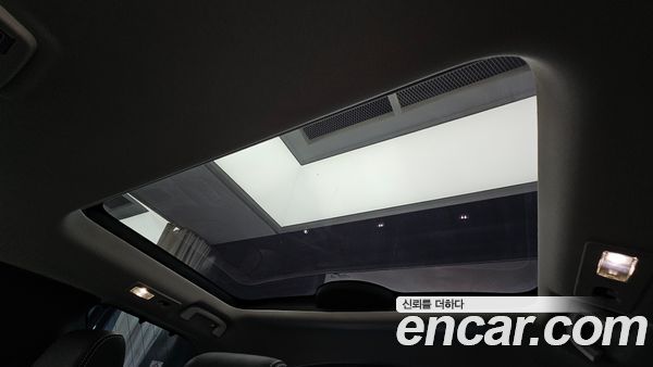 Land Rover Discovery 2022, фото 31