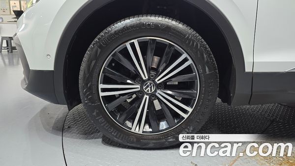 Volkswagen Tiguan 2021, фото 5