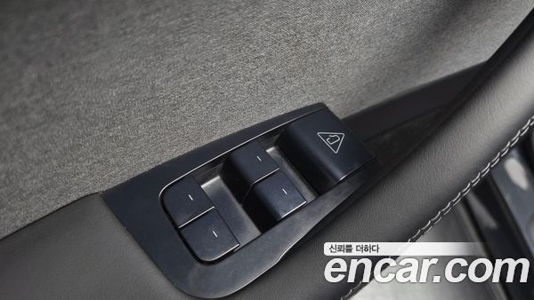 Tesla Model Y 2025, фото 31