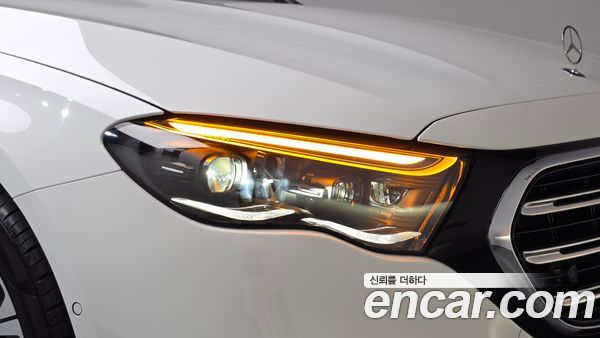 Mercedes-Benz E-Class 2024, фото 7