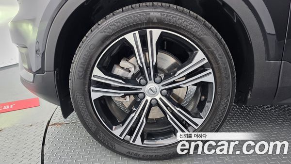 Volvo XC40 2021, фото 5