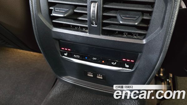 BMW i4 2022, фото 30