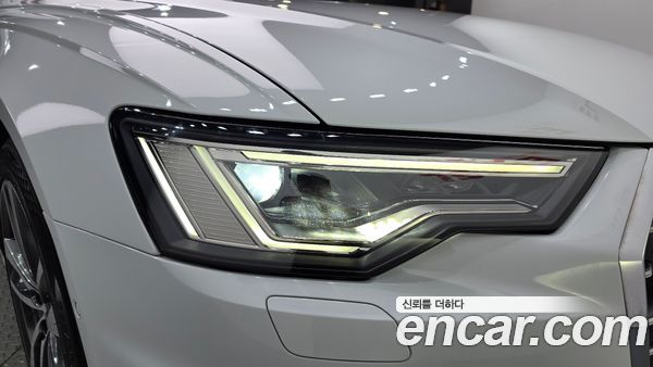 Audi A6 2022, фото 8