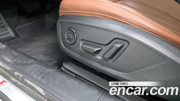 Audi A6 2022, фото 31
