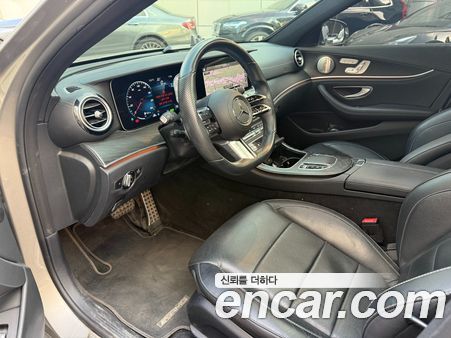 Mercedes-Benz E-Class 2022, фото 8