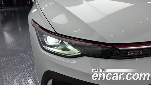 Volkswagen Golf 2025, фото 7