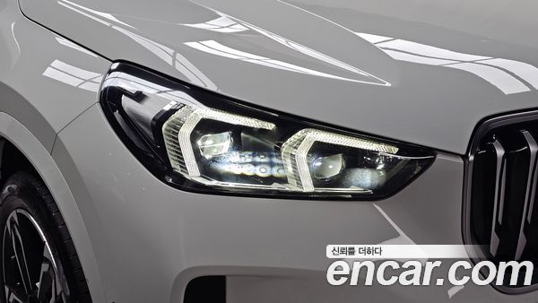 BMW iX1 2023, фото 7