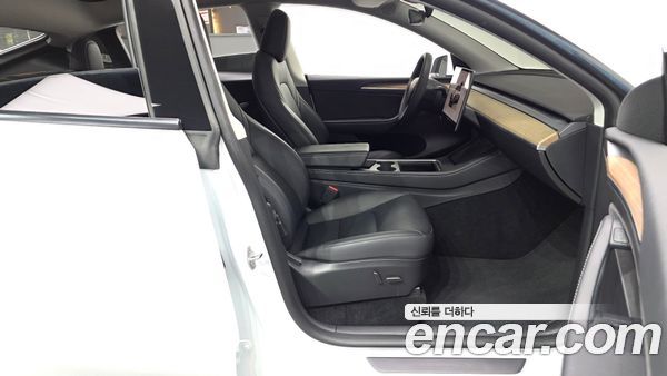 Tesla Model Y 2023, фото 16