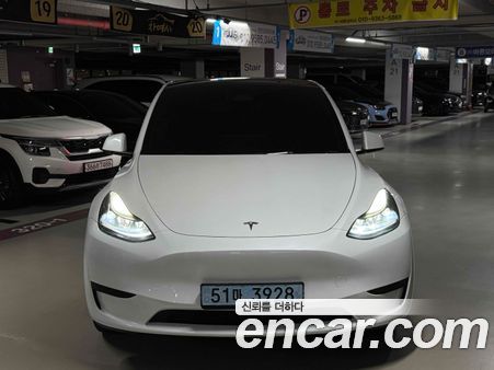 Tesla Model Y 2024, фото 3