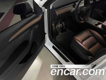 Tesla Model Y 2024, фото 13