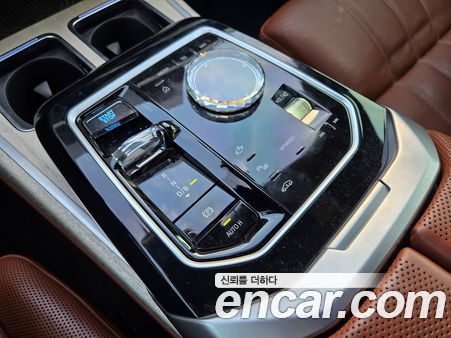 BMW i7 2024, фото 7