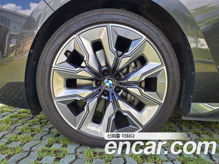 BMW i7 2024, фото 9