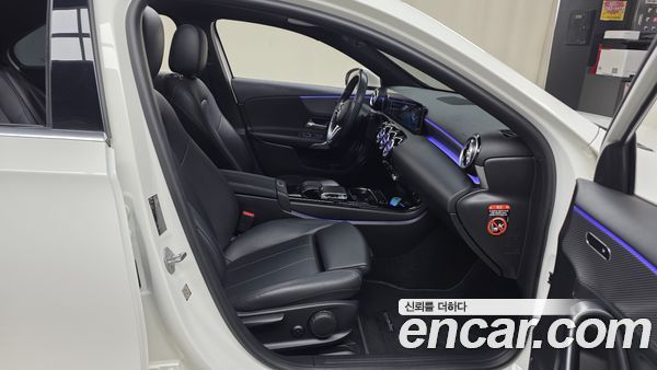 Mercedes-Benz A-Class 2020, фото 15