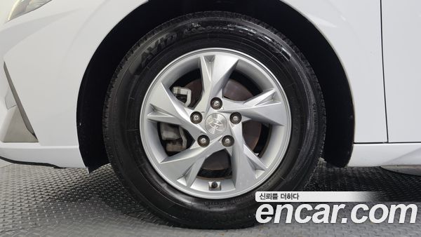 Hyundai Elantra 2021, фото 5