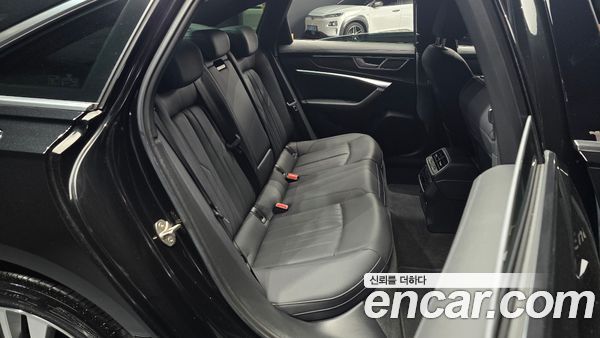 Audi A6 2022, фото 15