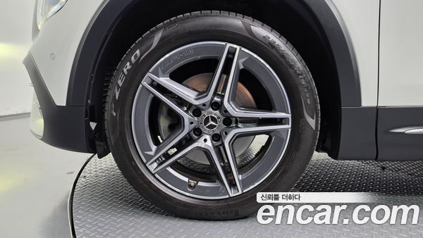 Mercedes-Benz GLB 2021, фото 5