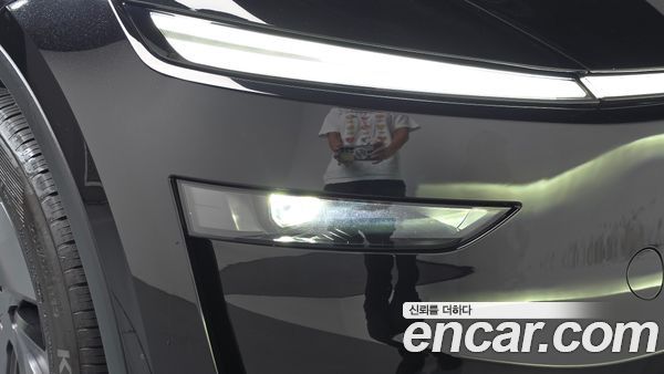 Tesla Model Y 2025, фото 7