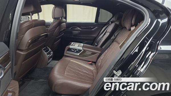BMW 7 Series 2021, фото 15