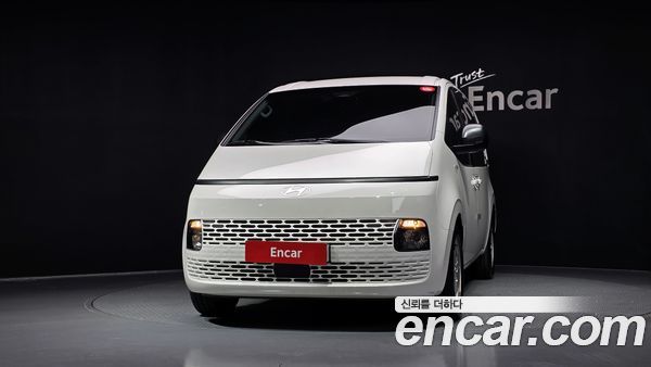 Hyundai Staria 2025, фото 3