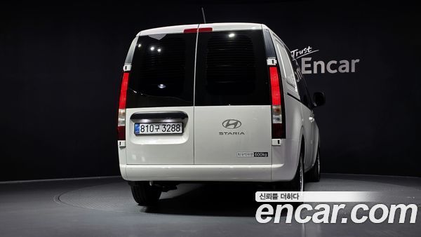 Hyundai Staria 2025, фото 4