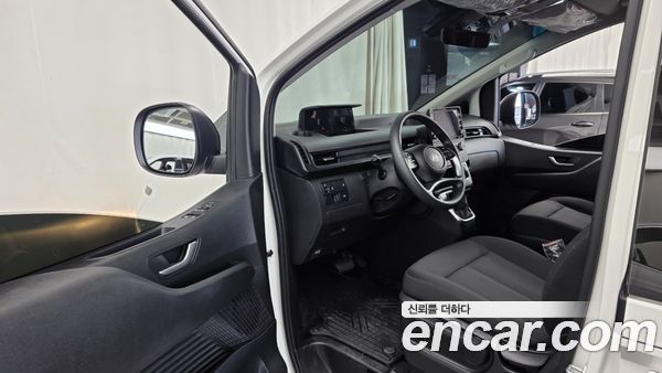 Hyundai Staria 2025, фото 13