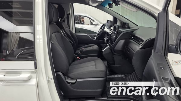 Hyundai Staria 2025, фото 17