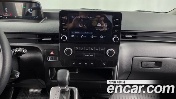 Hyundai Staria 2025, фото 20