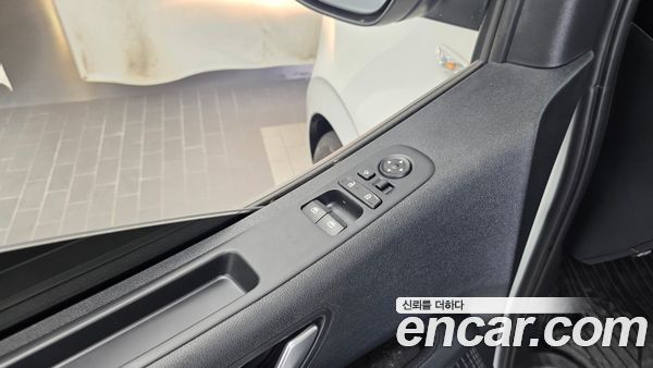 Hyundai Staria 2025, фото 27