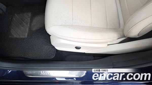 Mercedes-Benz E-Class 2021, фото 31
