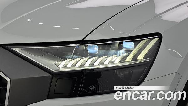 Audi Q8 2021, фото 8