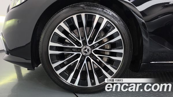 Mercedes-Benz S-Class 2022, фото 5